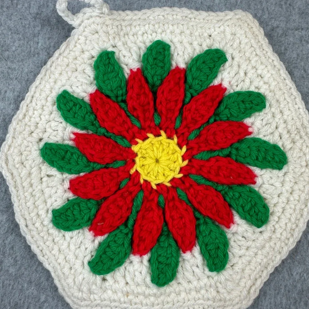 Vintage Handmade Crochet Poinsettia Potholder Hexagon Christmas Floral Cream Red